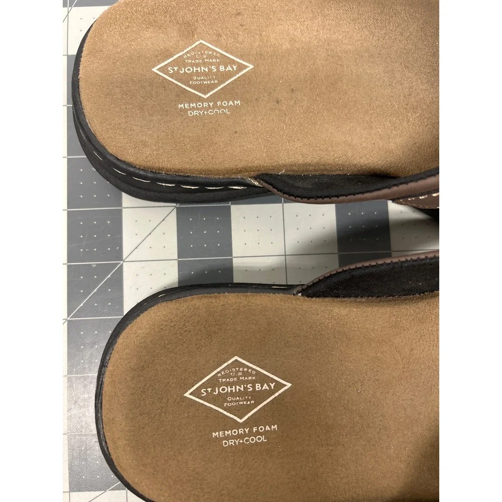 St. John's Bay SJB Lucas Sandals Mens 9 Brown Memory Foam Flip Flops Comfort